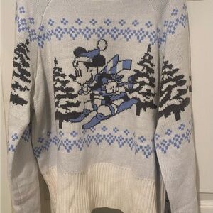 Mickey skiing sweater